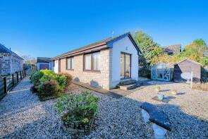 Cairnmist, Dinnie's Lane, Comrie PH6 2DR