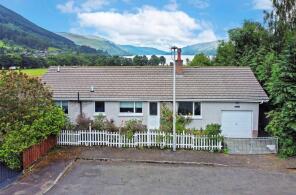 Gilcairn, Kendrum Road, Lochearnhead FK19 8PX