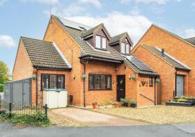 22, Ivy Way, Dereham NR20 3PW
