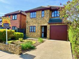 41, Scarborough Drive, Leigh-on-sea SS9 3ED