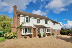 Grovewood House, Sheriffs Lane, Crowborough TN6 3JE