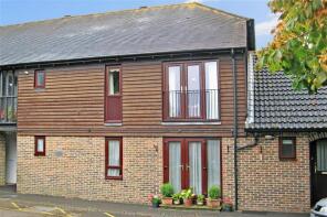 7, Farm Close, Horsham RH13 0UW