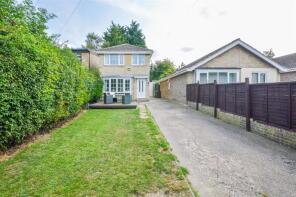 1, Greenfield Mount, Wrenthorpe, Wakefield WF2 0TJ