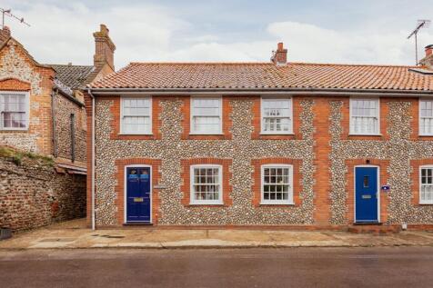 Charming Cottage in Cley