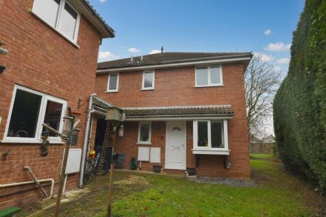 Heron Close, Biggleswade, SG18