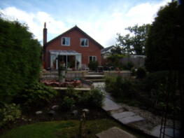 Maple House, Road From The Lane To Dale View, Tallarn Green, Malpas SY14 7LJ