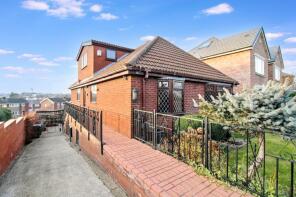 17, Keresforth Hall Road, Kingstone, Barnsley S70 6NE