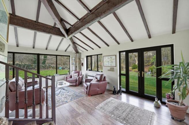 GARDEN ROOM
