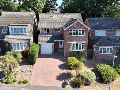 Lynwood Drive, Wimborne, BH21 1UU