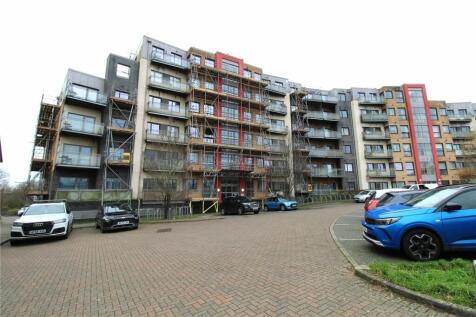 Shetland Road, Basingstoke, Hampshire, RG24