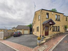 16, Hollinwood View, Bingley BD16 2EF