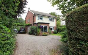 The Chestnuts, Main Road, Great Waltham, Chelmsford CM3 1LL