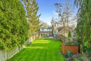 Honeymead, Stonebridge, Ashford TN25 5PJ