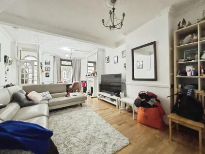 Kingsland Road, London, E13