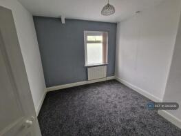 8, Highland Crescent, Neath SA10 9LE