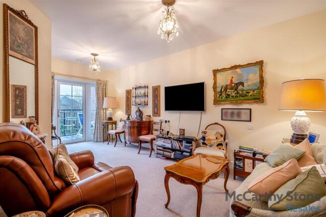 8632932-interior17.jpg