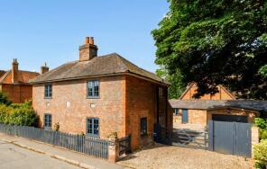 The Forge, Station Road, Woolhampton, Reading RG7 5SE