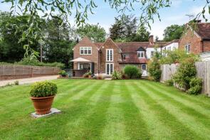 Little Dunnocks, Emms Lane, Horsham RH13 0TR