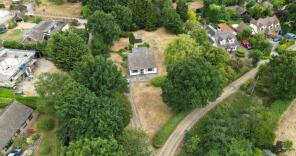 Milverton, Broomhills Chase, Little Burstead, Billericay CM12 9TG