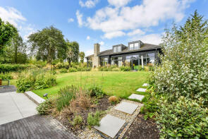 8, Malthouse Close, Winchester SO21 1ES