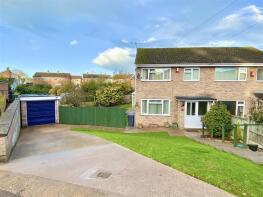 16, Walnut Drive, Shrewsbury SY1 3SQ