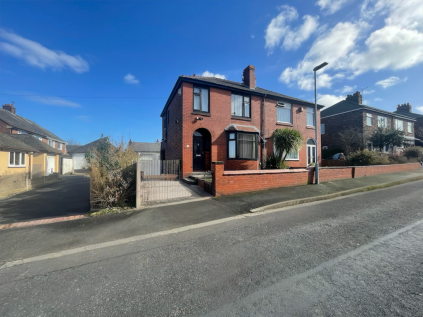 Roland Avenue, Runcorn, WA7