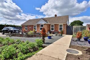 Meadow View, Ipswich Road, Long Stratton NR15 2XB