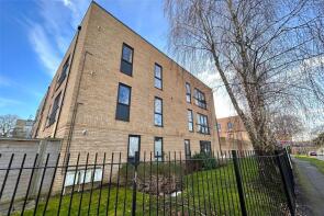 7, Birch House, Exchange Close, Aldershot GU11 2FD