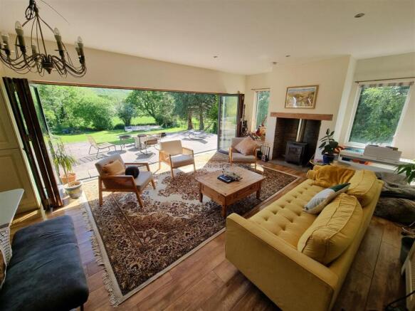Sitting room.jpg