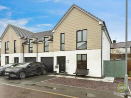 16, Balmoral Gardens, Darwen BB3 2FH