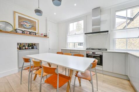 Chiswick High Road, Chiswick, London, W4