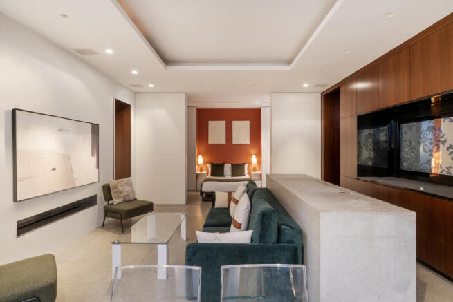 Private Realtor-26E Kensington Court-8_Hi