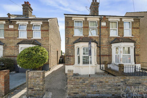 Colney Road, Dartford, DA1 1TG
