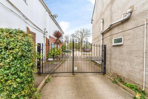 Rumbridge Street, Totton, Southampton