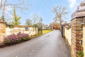 Martins, Oak Hill Road, Stapleford Abbotts, Romford RM4 1JJ