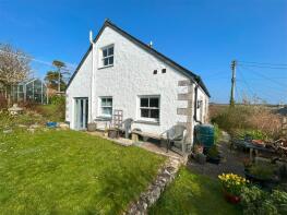 Ashanti, Ruminella View, Cadgwith, Ruan Minor TR12 7JZ
