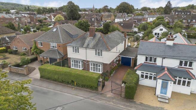 17 Dedmere Rise