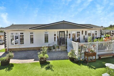 Alpine Drive, RINGWOOD, Hampshire, BH24