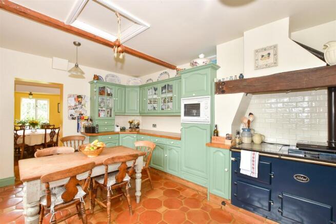 Kitchen/ Breakfast Room