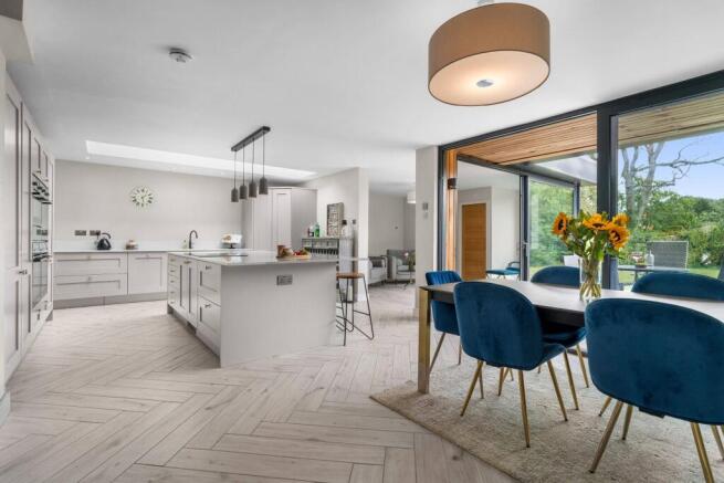 Kitchen/Dining Room
