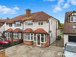 15, Springfield Gardens, Upminster RM14 3EH