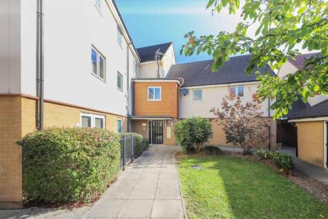 Albacore Way, Hayes, UB3