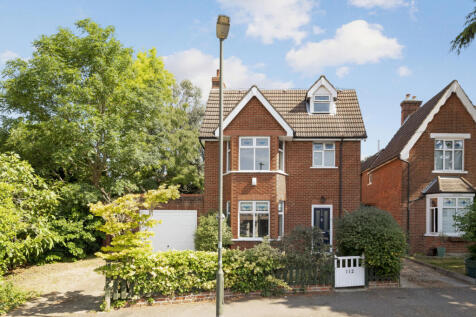 Amity Grove, West Wimbledon, SW20