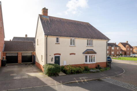 Meadowsweet Way, Stotfold, Hitchin, SG5 4QF