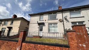 21, Woodfield Terrace, Hengoed CF82 8AH