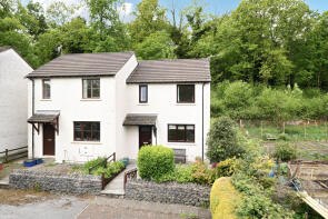 12, The Meadows, Carnforth LA5 0EY