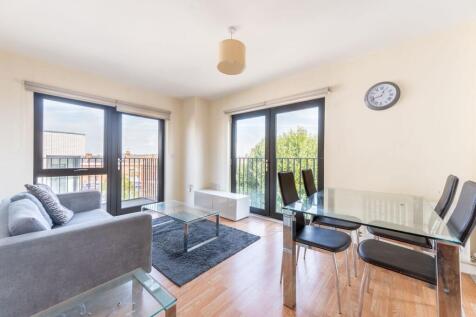 Newman Close, Willesden Green, London, NW10