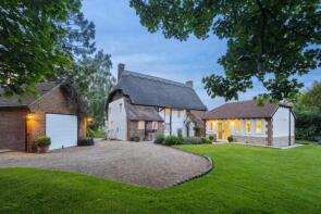 Signpost Cottage, Brill Road, Aylesbury HP18 9LU