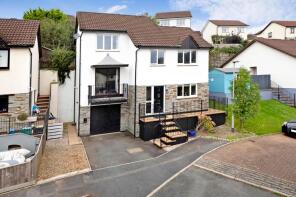 10, Valley Close, Teignmouth TQ14 9UF