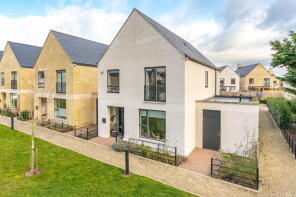 10, Somerbrook, Chippenham SN15 5BF